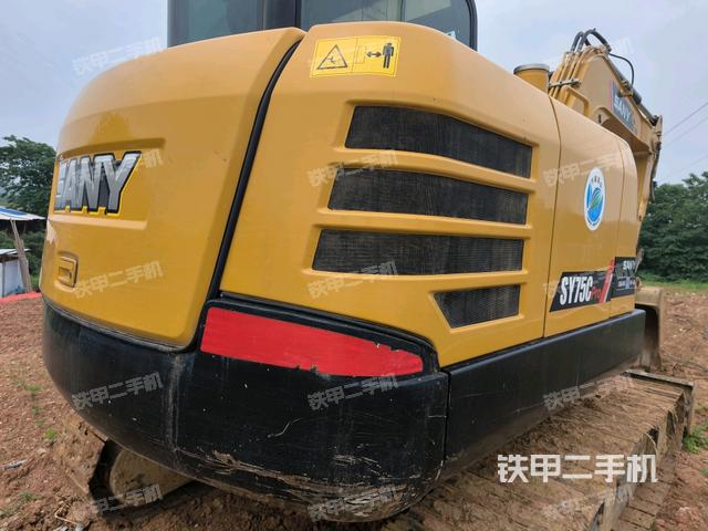 鏟斗右后整體（工作和回轉(zhuǎn)裝置）