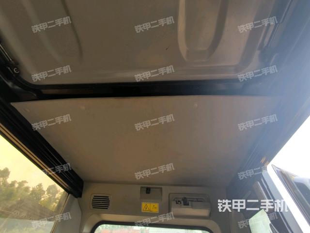 右側(cè)玻璃角標(biāo)(駕駛室部分) 右側(cè)玻璃角標(biāo)(駕駛室部分)