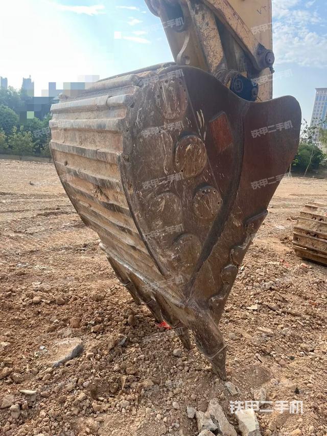 小臂整體左后（工作和回轉(zhuǎn)裝置）