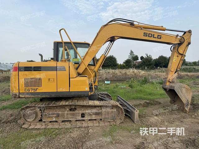 右后45(整機外觀) 右后45(整機外觀)