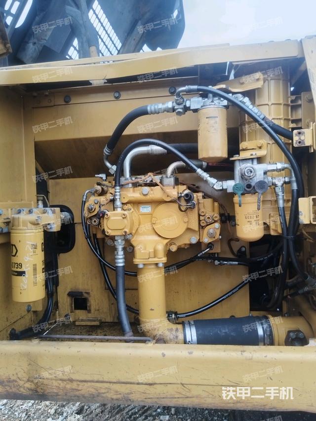 液壓泵室(大件艙室) 液壓泵室(大件艙室)