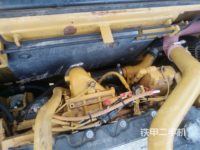 氣門室蓋螺絲特寫(上車部件) 氣門室蓋螺絲特寫(上車部件)