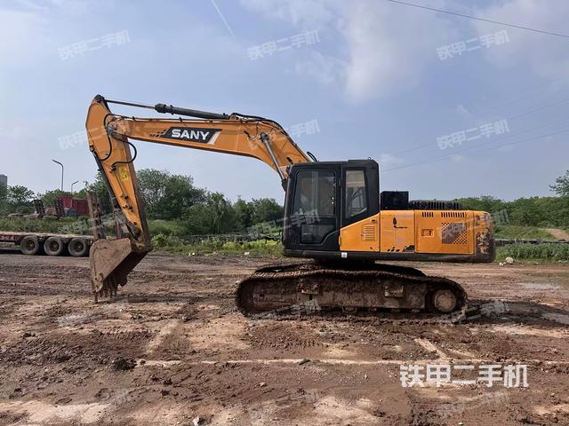 三一重工SY205C挖掘機(jī)