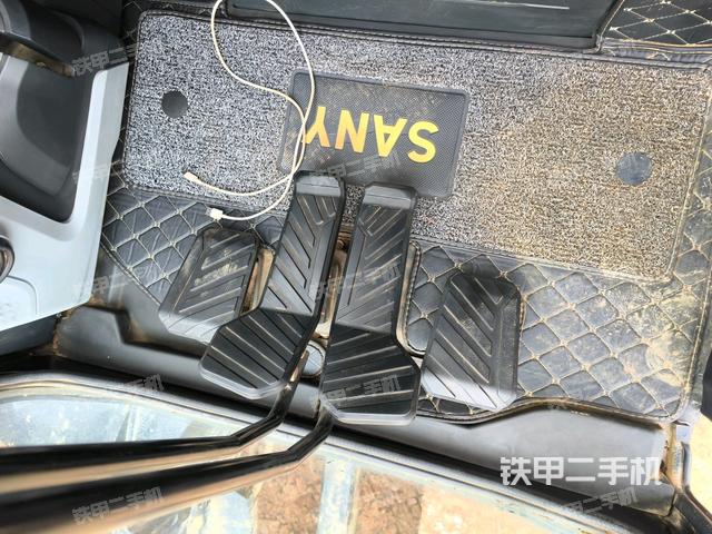 座椅后部（駕駛室部分）