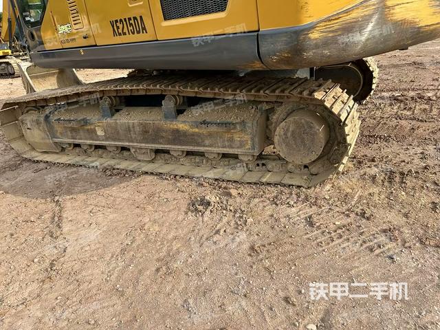 左側(cè)履帶整體?(行走機構(gòu)) 左側(cè)履帶整體?(行走機構(gòu))