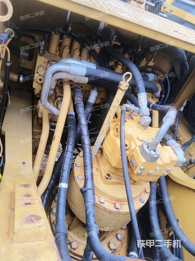 中央回轉(zhuǎn)接頭特寫(上車部件) 中央回轉(zhuǎn)接頭特寫(上車部件)