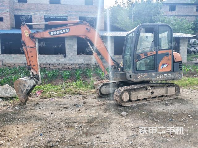 斗山DH60-7挖掘機(jī)