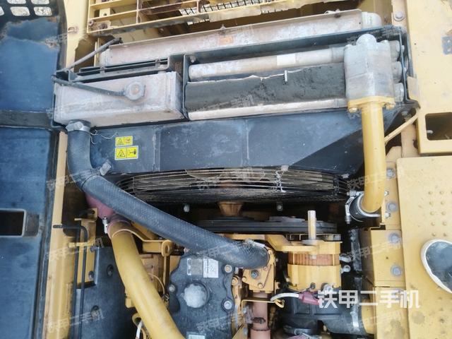 水箱+風(fēng)扇特寫(上車部件) 水箱+風(fēng)扇特寫(上車部件)