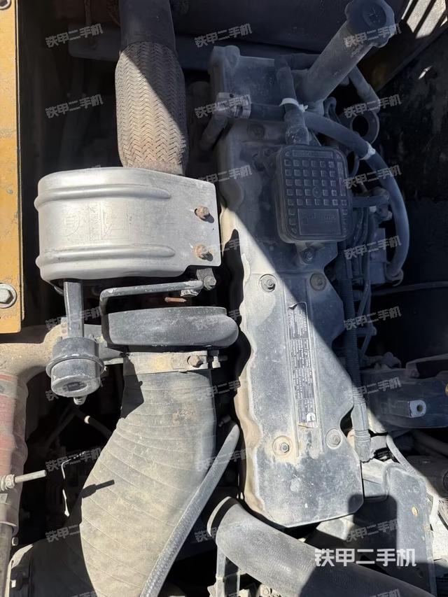 发动机整体俯视(整机外观) 发动机整体俯视(整机外观)