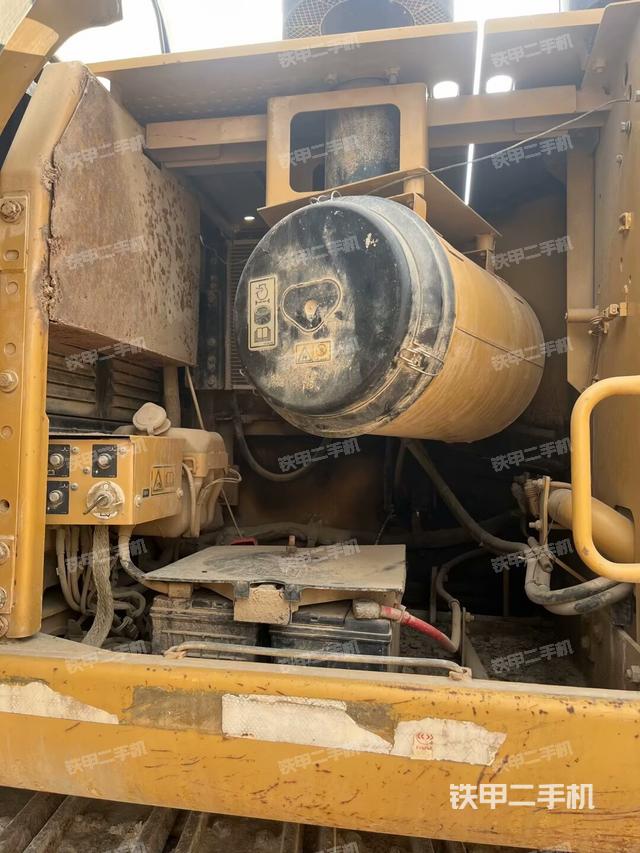 液壓泵斜45?左（大件艙室）