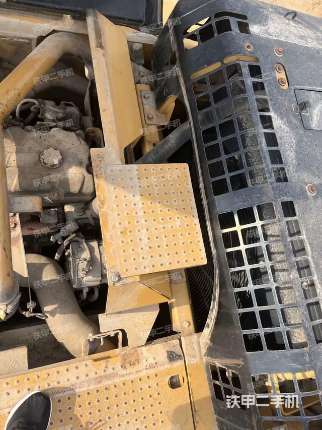 回轉(zhuǎn)馬達(dá)（上車部件）