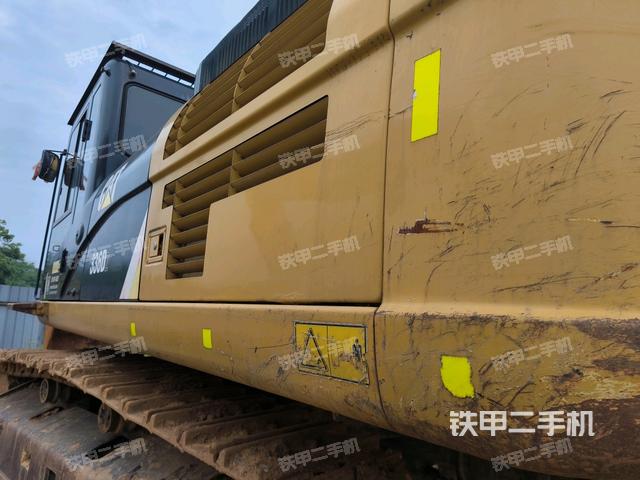 大臂整體?右側(cè)(工作和回轉(zhuǎn)裝置) 大臂整體?右側(cè)(工作和回轉(zhuǎn)裝置)