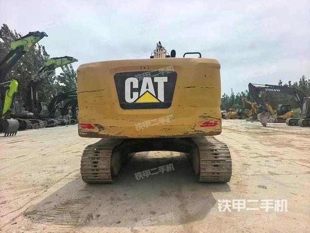 驾驶室顶部（整机外观）