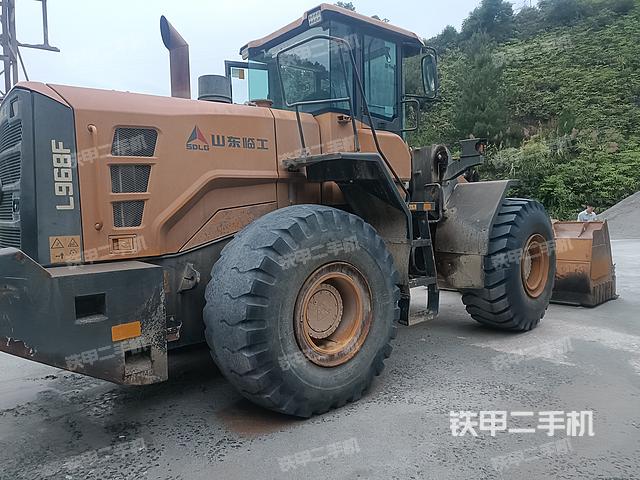 整機右后45°（整機外觀及大件）