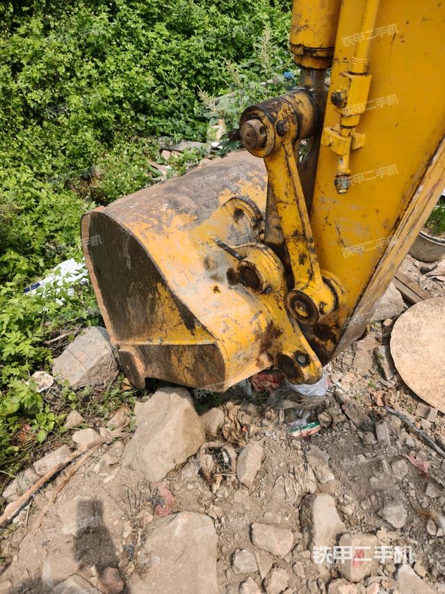 鏟斗45度(工作和回轉(zhuǎn)裝置) 鏟斗45度(工作和回轉(zhuǎn)裝置)