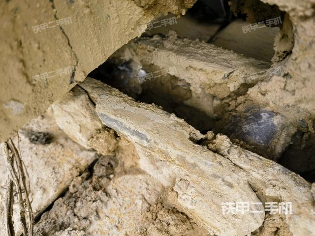 左托鏈輪和鏈筋（行走機(jī)構(gòu)）