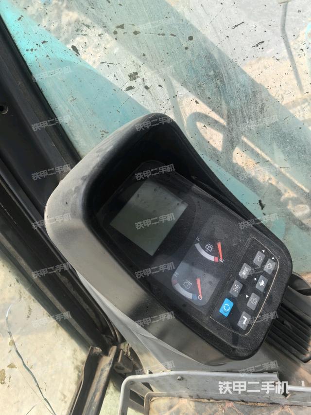 顯示屏?(駕駛室部分) 顯示屏?(駕駛室部分)
