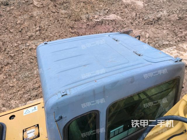 駕駛室頂部俯視(上車部件) 駕駛室頂部俯視(上車部件)