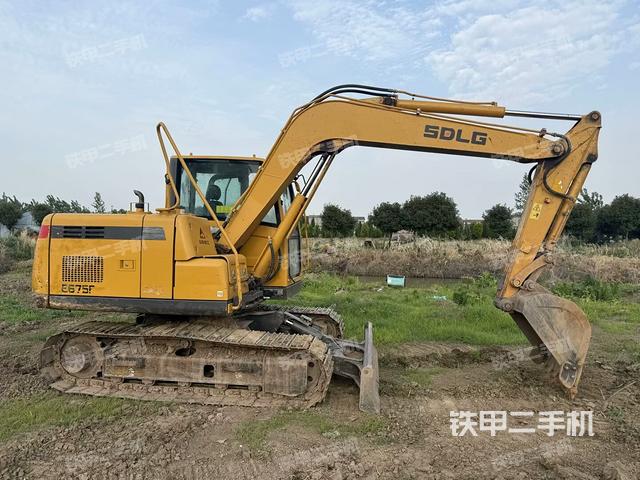 右前45(整機外觀) 右前45(整機外觀)