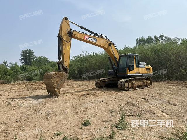 徐工XE270DK挖掘機(jī)