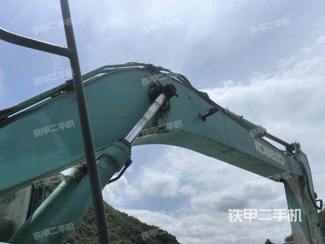 大臂整體?右側(工作和回轉裝置) 大臂整體?右側(工作和回轉裝置)