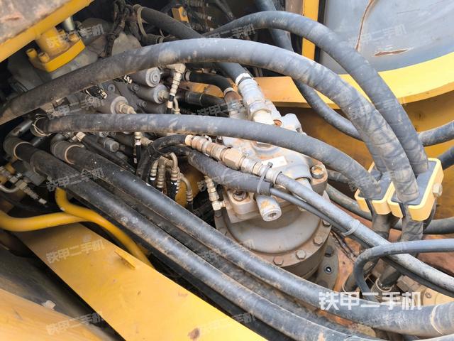 氣門室蓋螺絲特寫(上車部件) 氣門室蓋螺絲特寫(上車部件)
