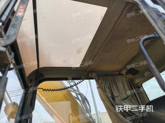 頂棚整體(駕駛室部分) 頂棚整體(駕駛室部分)