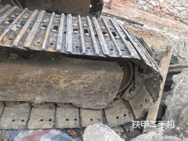 右側(cè)行走馬達(dá)蓋板(行走機(jī)構(gòu)) 右側(cè)行走馬達(dá)蓋板(行走機(jī)構(gòu))