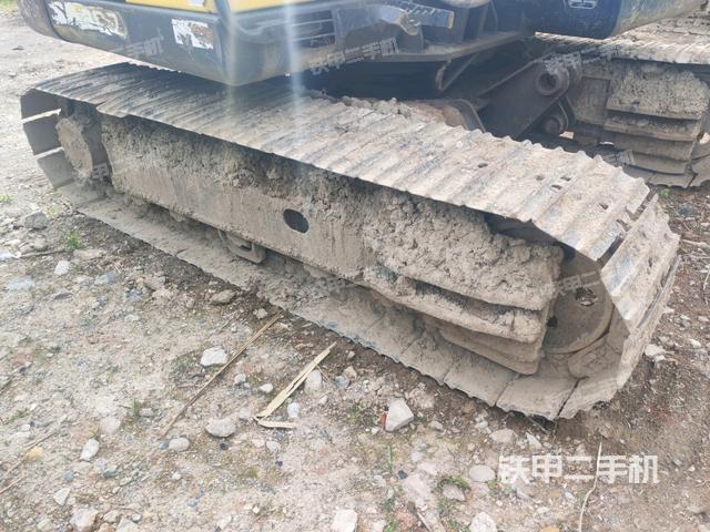 左侧履带整体 （行走机构）