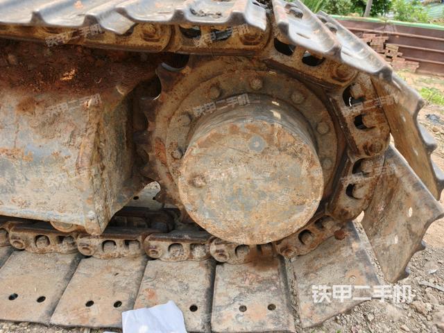 左驅(qū)動輪(行走機(jī)構(gòu)) 左驅(qū)動輪(行走機(jī)構(gòu))