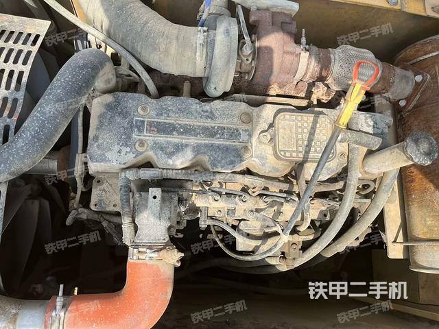 發(fā)動機(jī)整體俯視(整機(jī)外觀) 發(fā)動機(jī)整體俯視(整機(jī)外觀)