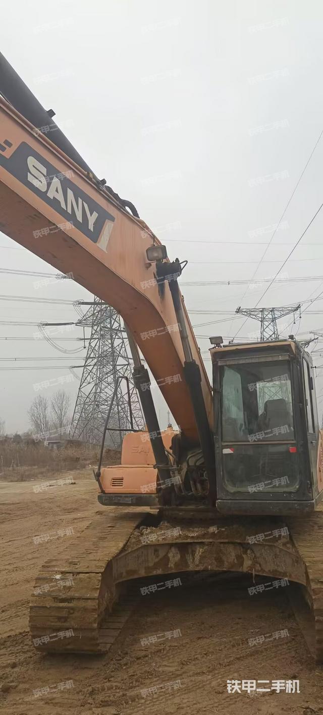 三一重工SY225C挖掘機
