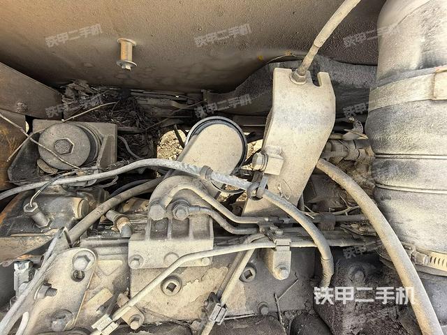 氣門室蓋螺絲特寫(上車部件) 氣門室蓋螺絲特寫(上車部件)