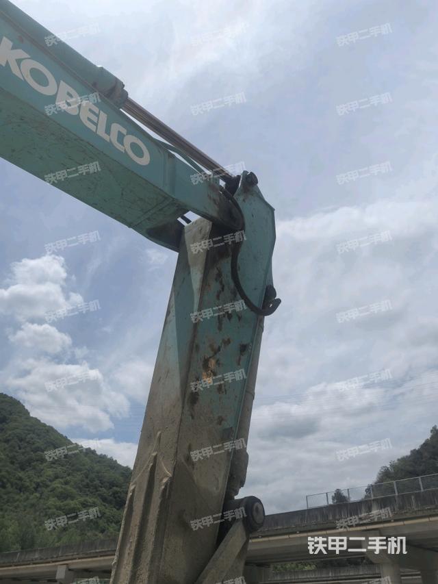 小臂整體右前(工作和回轉裝置) 小臂整體右前(工作和回轉裝置)