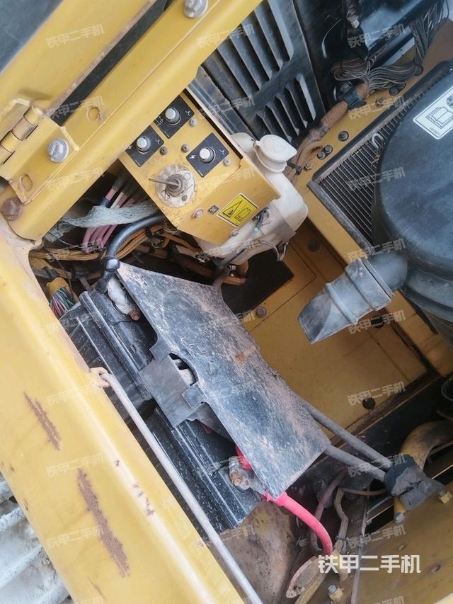 電瓶(大件艙室) 電瓶(大件艙室)