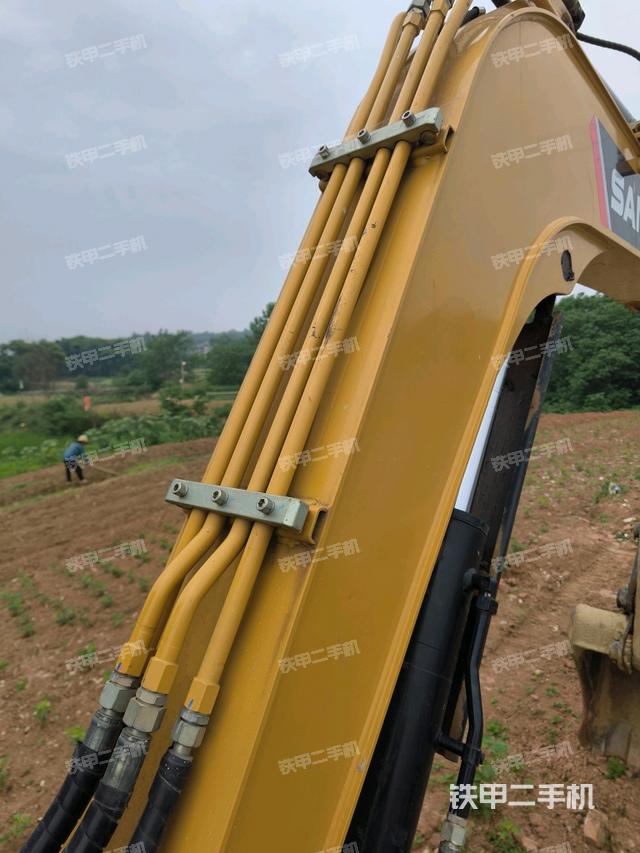 小臂整體左后（工作和回轉(zhuǎn)裝置）