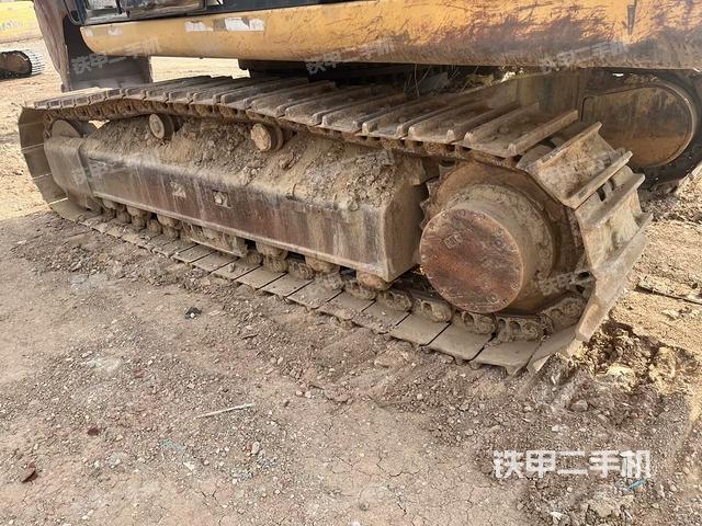 左驅(qū)動(dòng)輪（行走機(jī)構(gòu)）