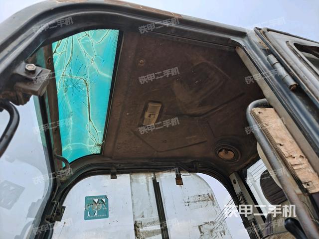 頂棚整體(駕駛室部分) 頂棚整體(駕駛室部分)