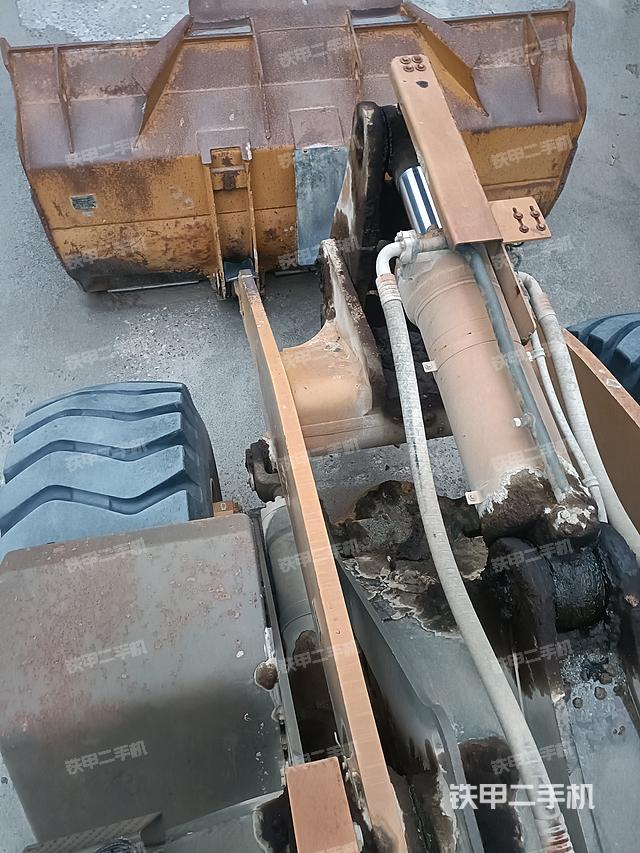 工作裝置整體（整機外觀及大件）