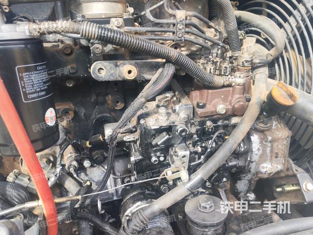 发动机室（上车部件）