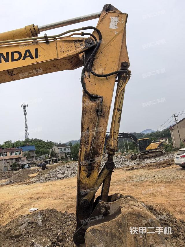 小臂整體右前(工作和回轉(zhuǎn)裝置) 小臂整體右前(工作和回轉(zhuǎn)裝置)