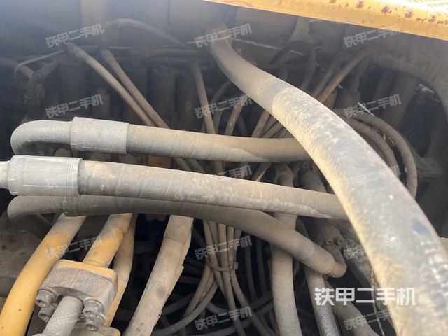 氣門室蓋螺絲特寫（上車部件）