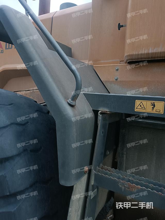 駕駛室操作臺（整機外觀及大件）