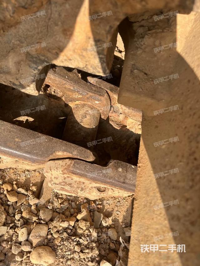 左側(cè)行走馬達(dá)蓋板（行走機(jī)構(gòu)）