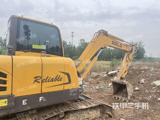 山東臨工E660FL挖掘機