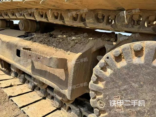 單側履帶整體(整機外觀) 單側履帶整體(整機外觀)