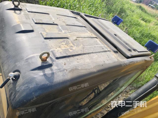 驾驶室顶部俯视(上车部件) 驾驶室顶部俯视(上车部件)