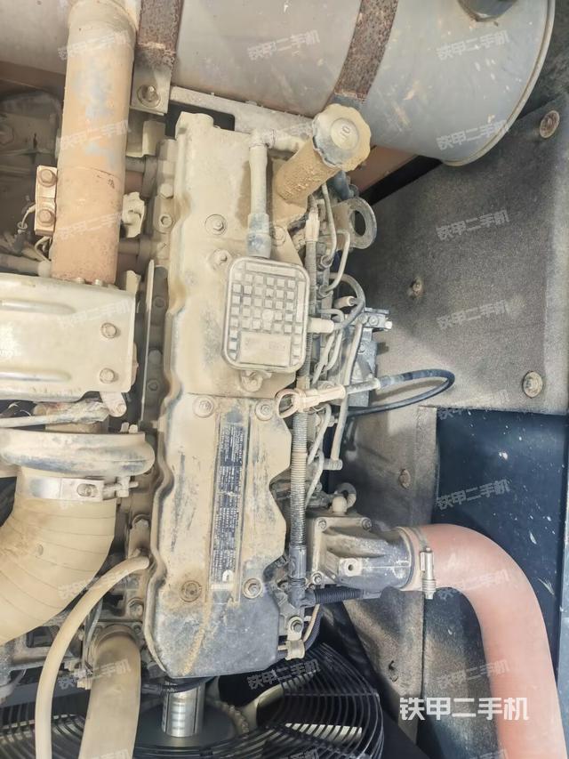 发动机室（上车部件）