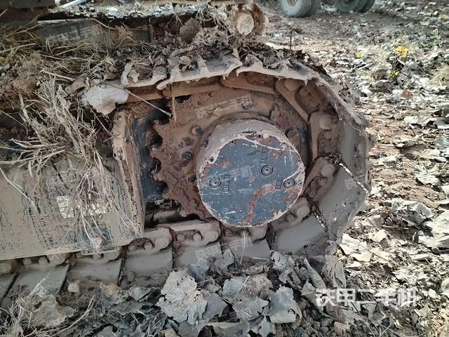 右驱动轮(行走机构) 右驱动轮(行走机构)