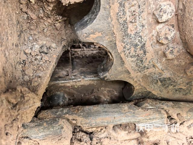 右侧行走马达盖板(行走机构) 右侧行走马达盖板(行走机构)